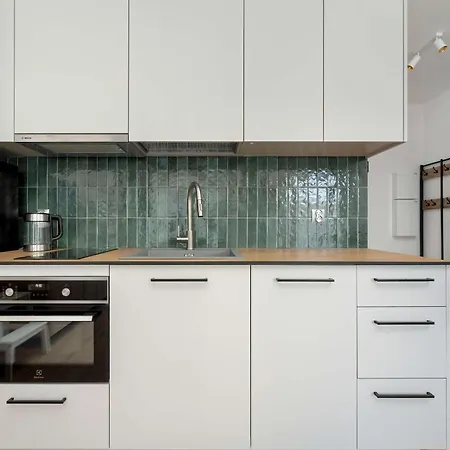 Stylish With Balcony & Parking In The Old Town Of By Renters 아파트 브로츠와프