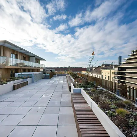 아파트 Stylish With Balcony & Parking In The Old Town Of By Renters 브로츠와프