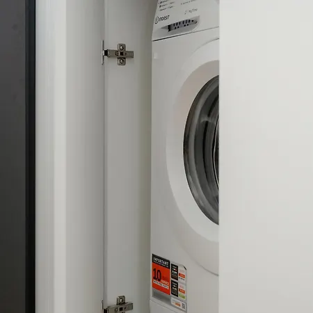 Stylish With Balcony & Parking In The Old Town Of By Renters 아파트