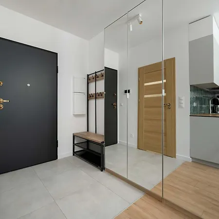 Stylish With Balcony & Parking In The Old Town Of By Renters * 弗罗茨瓦夫