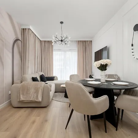 Stylish With Balcony & Parking In The Old Town Of By Renters * Wrocław