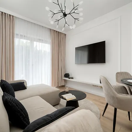 Apartament Stylish With Balcony & Parking In The Old Town Of By Renters *