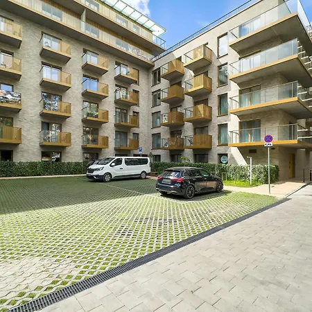 Appartement Stylish With Balcony & Parking In The Old Town Of By Renters *