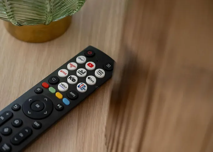 Stylish With Balcony & Parking In The Old Town Of By Renters Appartement