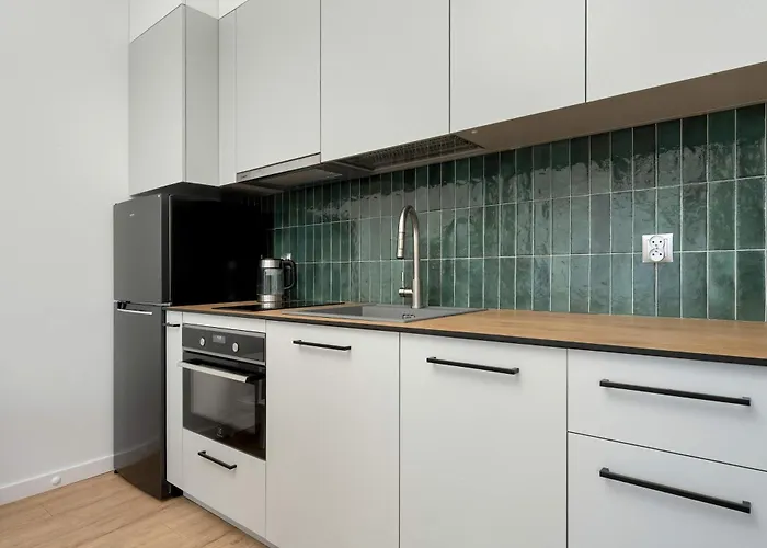 Stylish With Balcony & Parking In The Old Town Of By Renters *