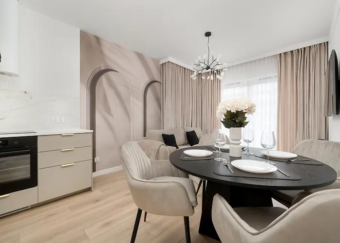 Lägenhet Stylish With Balcony & Parking In The Old Town Of By Renters Wrocław