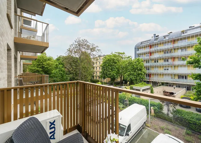 Stylish With Balcony & Parking In The Old Town Of By Renters *