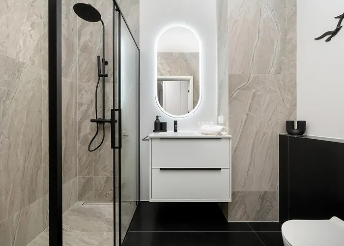 Stylish With Balcony & Parking In The Old Town Of By Renters * Wrocław