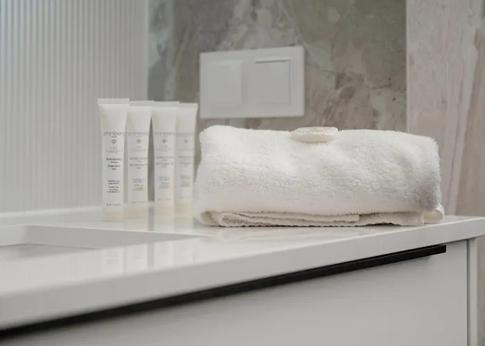 Appartement Stylish With Balcony & Parking In The Old Town Of By Renters